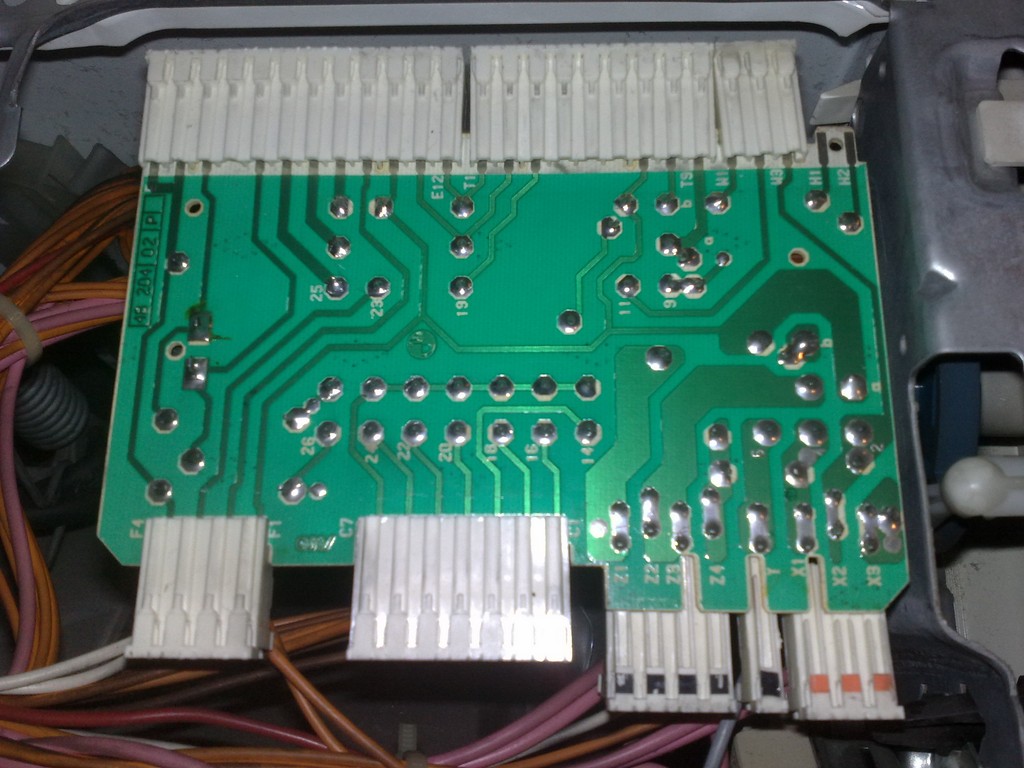 att-4e93488fd1748768_.jpg